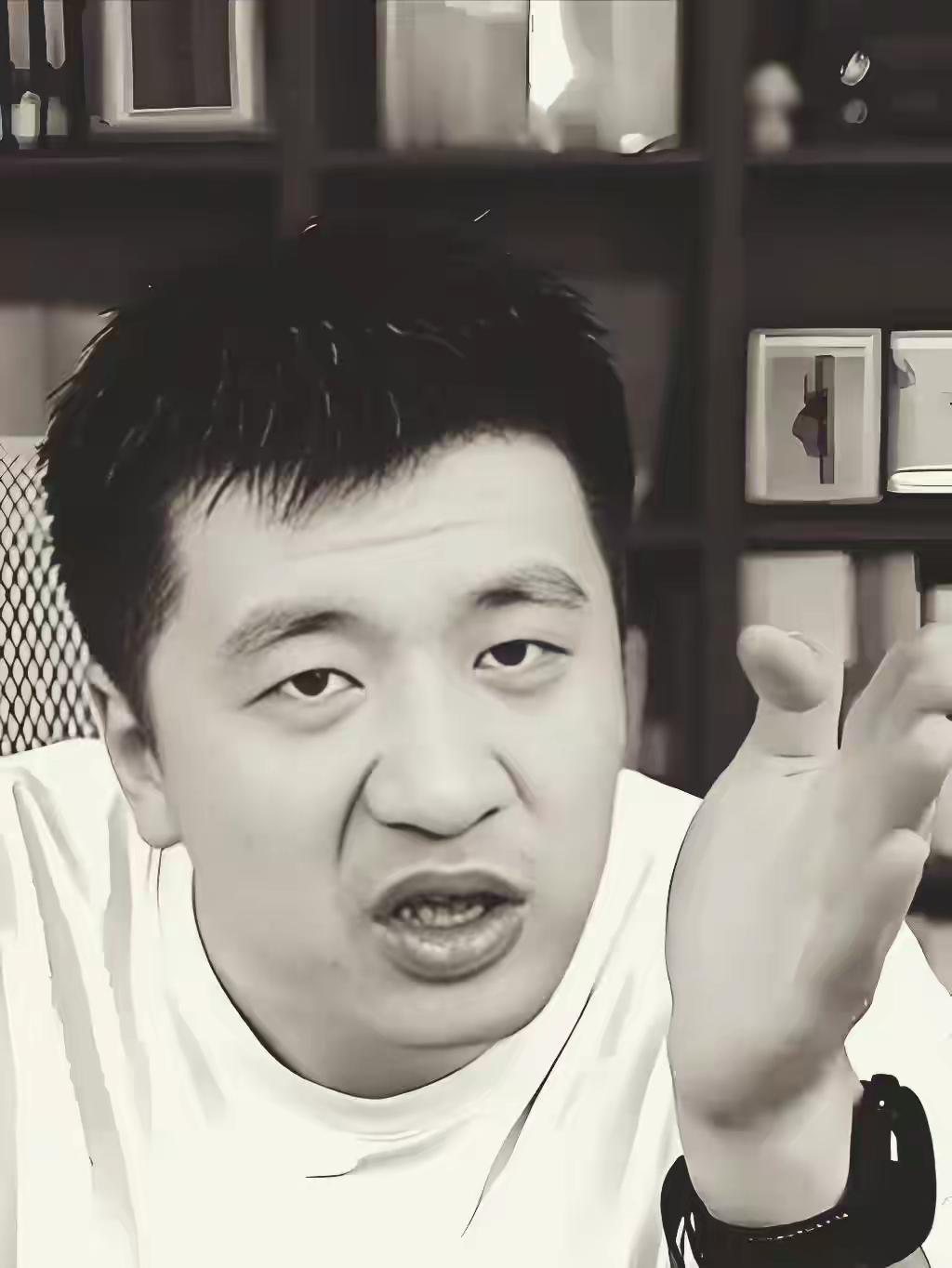 张雪峰去世，给200名员工提前存了半年工资，给女儿留下过亿资产据媒体报道，张