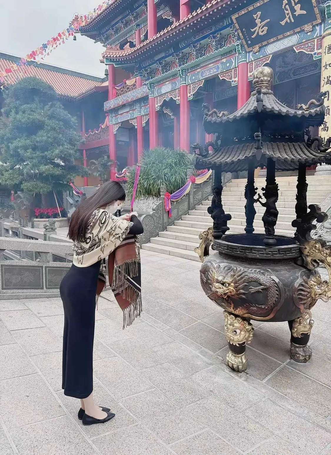 这一拜，新的一年财源滚滚！