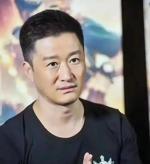 家人们！吴京这波操作太清醒啦一觉醒来，发现吴京成了全网最清醒的人！那尔那茜被央