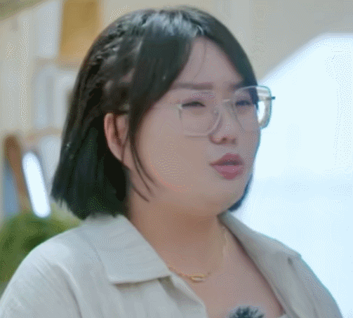 李雪琴凭啥在娱乐圈混得风生水起？李雪琴自从说脱口秀火了以后。大家都以为她很会搞