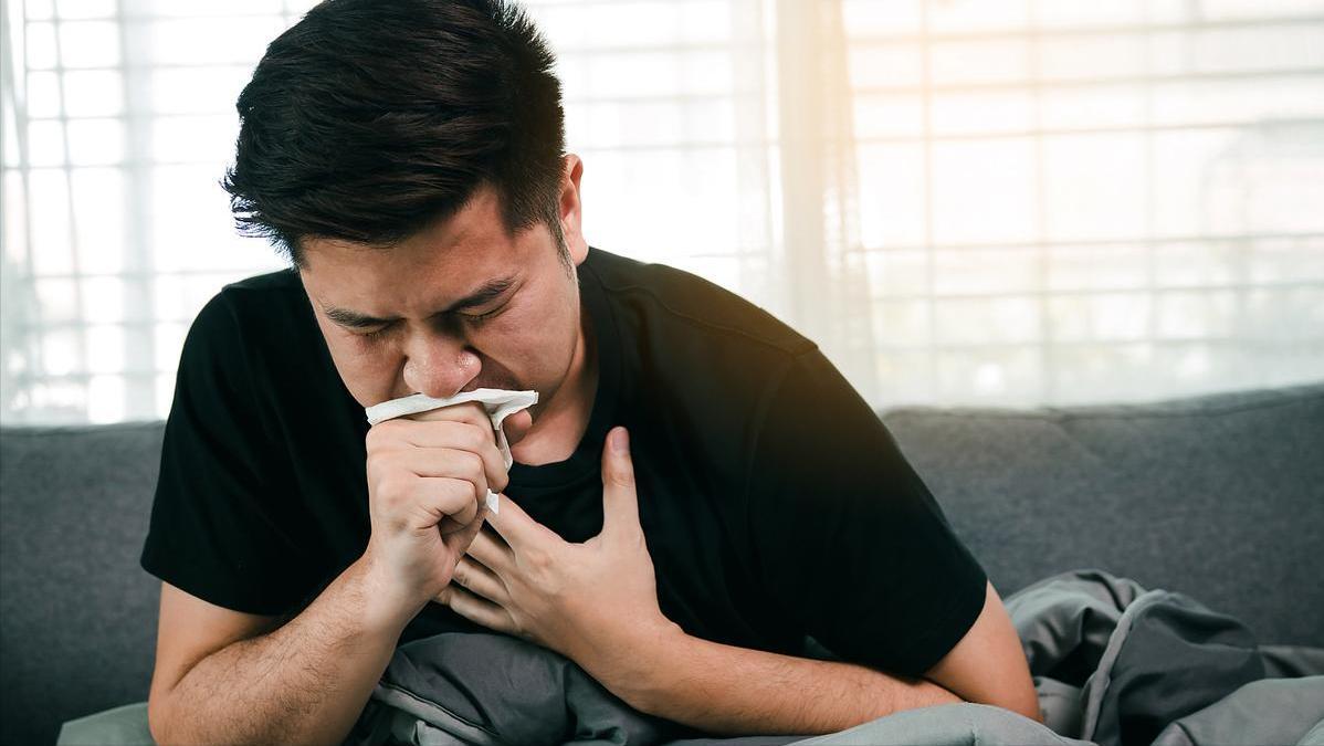 又一起吃他汀猝死！医生再三提醒：春季吃他汀的人，要警惕这4点春天天气一暖和，