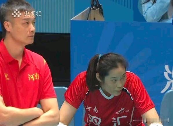 “巨星排球”不敌“整体排球”，河南女排0-3江苏再次验证了赖亚文“整体排球”的思