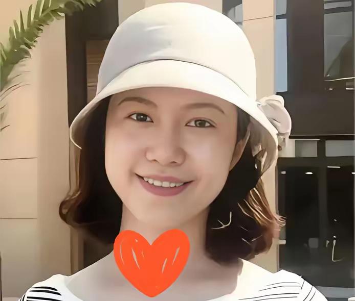 杨老去世后！想不到翁帆就悄悄地离开了旧居，带走了34箱手稿换了普通教授公寓，穿