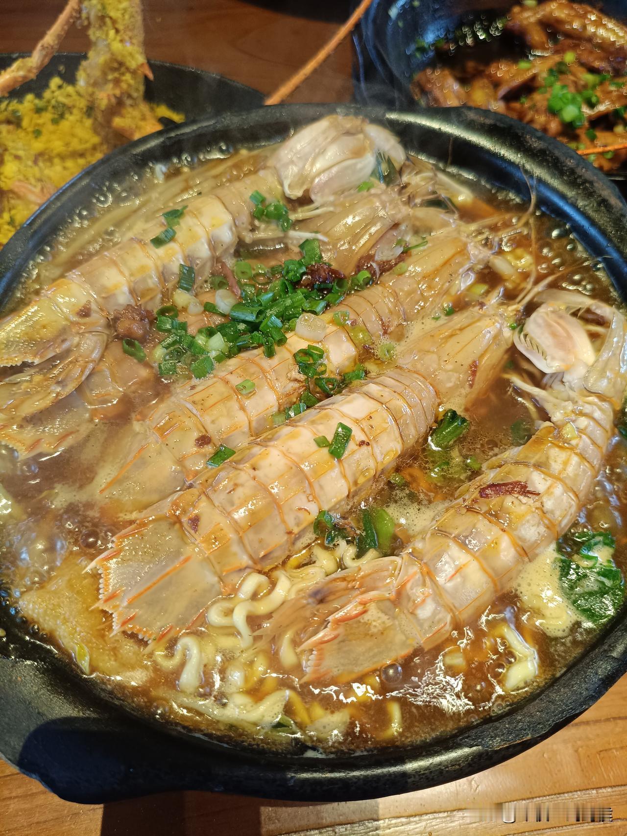 我有一个好胃口，所以注定我无法拥有一个好身材。其实不是我不自律，否则绝不会只吃