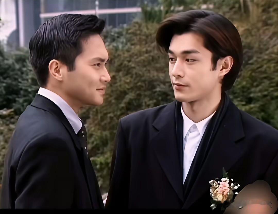 年轻时候古天乐帅气一些，现在张智霖要帅气一些，你们说是这样吗？