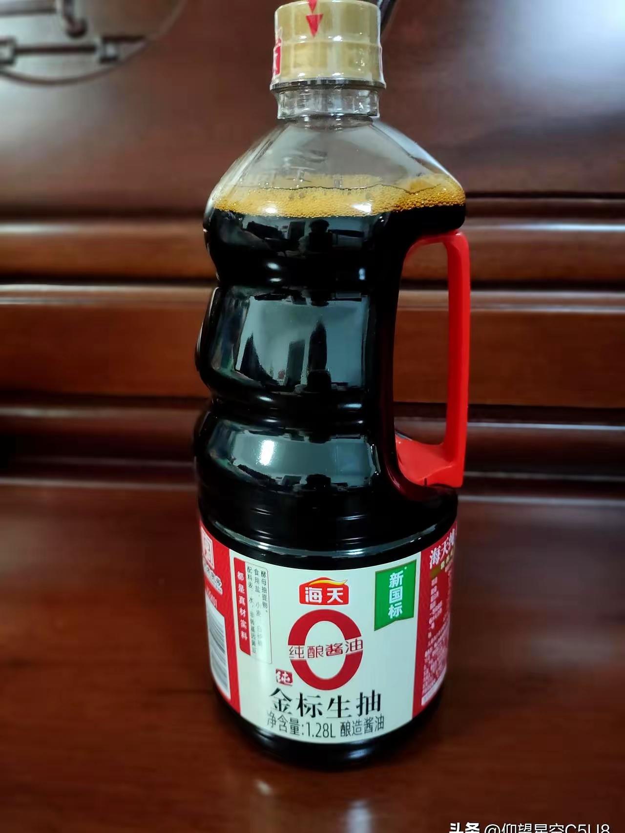 家里常年囤的酱油基本都是海天，这次被央视点名，总算心里有底了。权威榜单把李