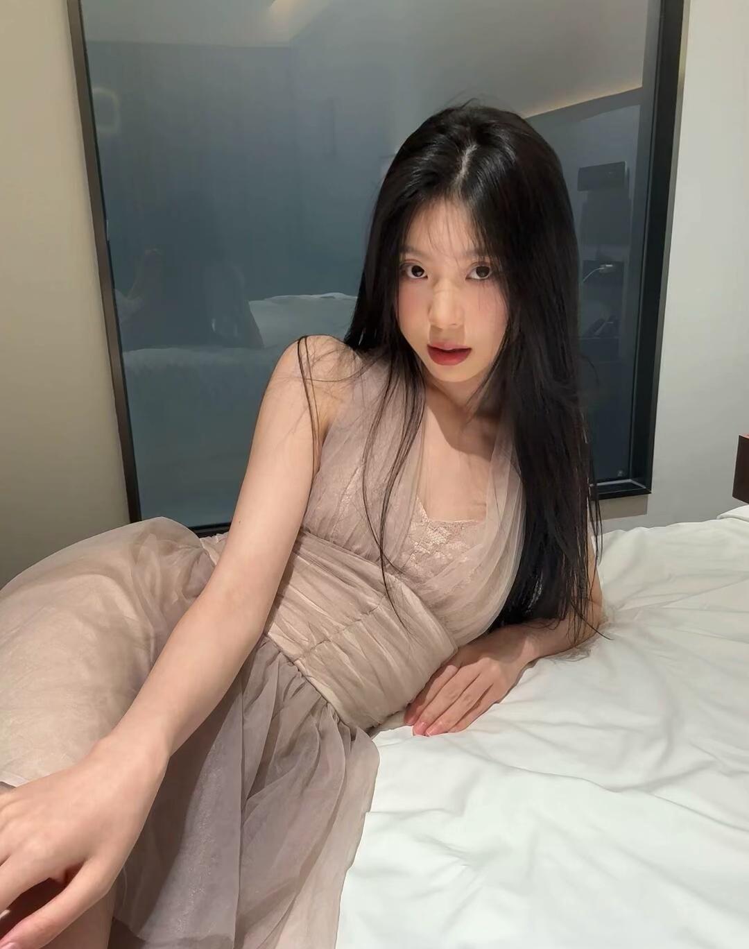 少女心满满，粉色纱裙，甜美可人