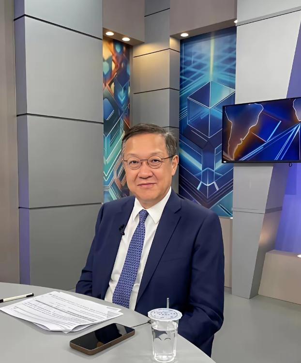 台湾时事评论员介文汲：我是堂堂960万平方公里大国的国民，凭什么听你们这些“台独