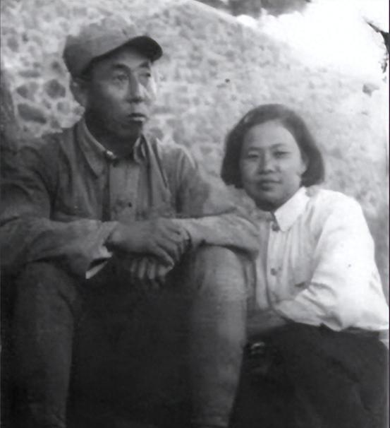 该师成立晚，战斗力一般，被委以重任，师长被换下后成备选干部？“1949年1月，