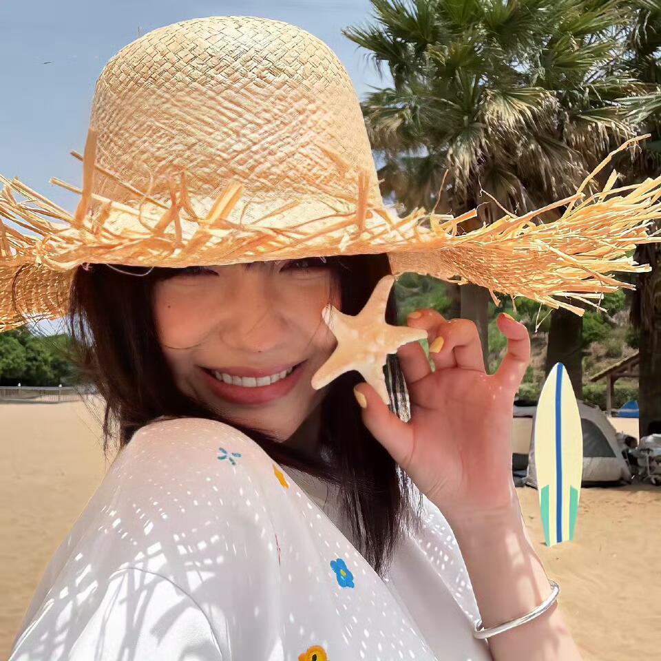 𝐒𝐡𝐚𝐫𝐞·活人感头像🍏‧₊˚💭女生头像​​​