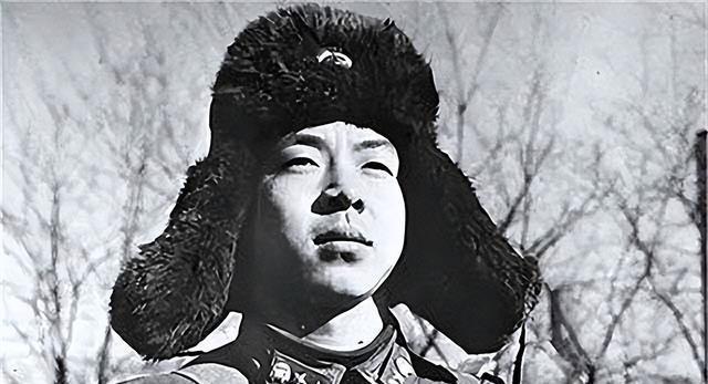 1962年，雷锋被木杆砸中头部不幸牺牲！40年后，现场鉴定人说出了事故细节：难以