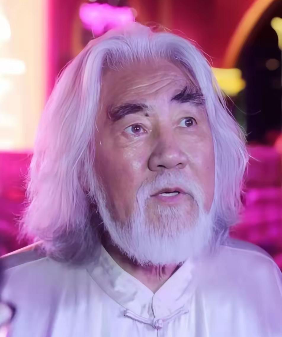 一觉醒来，张纪中天塌了！2025年，已经74岁高龄的他，身价刚被娇妻杜星霖直播