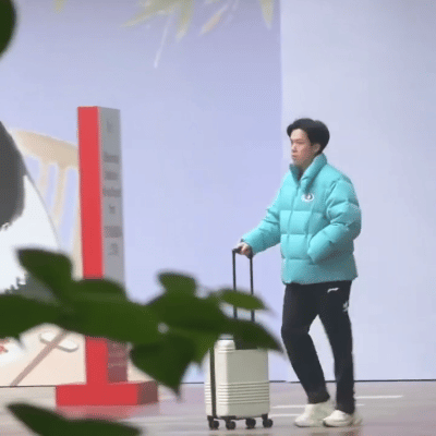 11.29日，莎莎楚钦上训，下午4点抽签。大家还在美美的周末休息的时候，他们