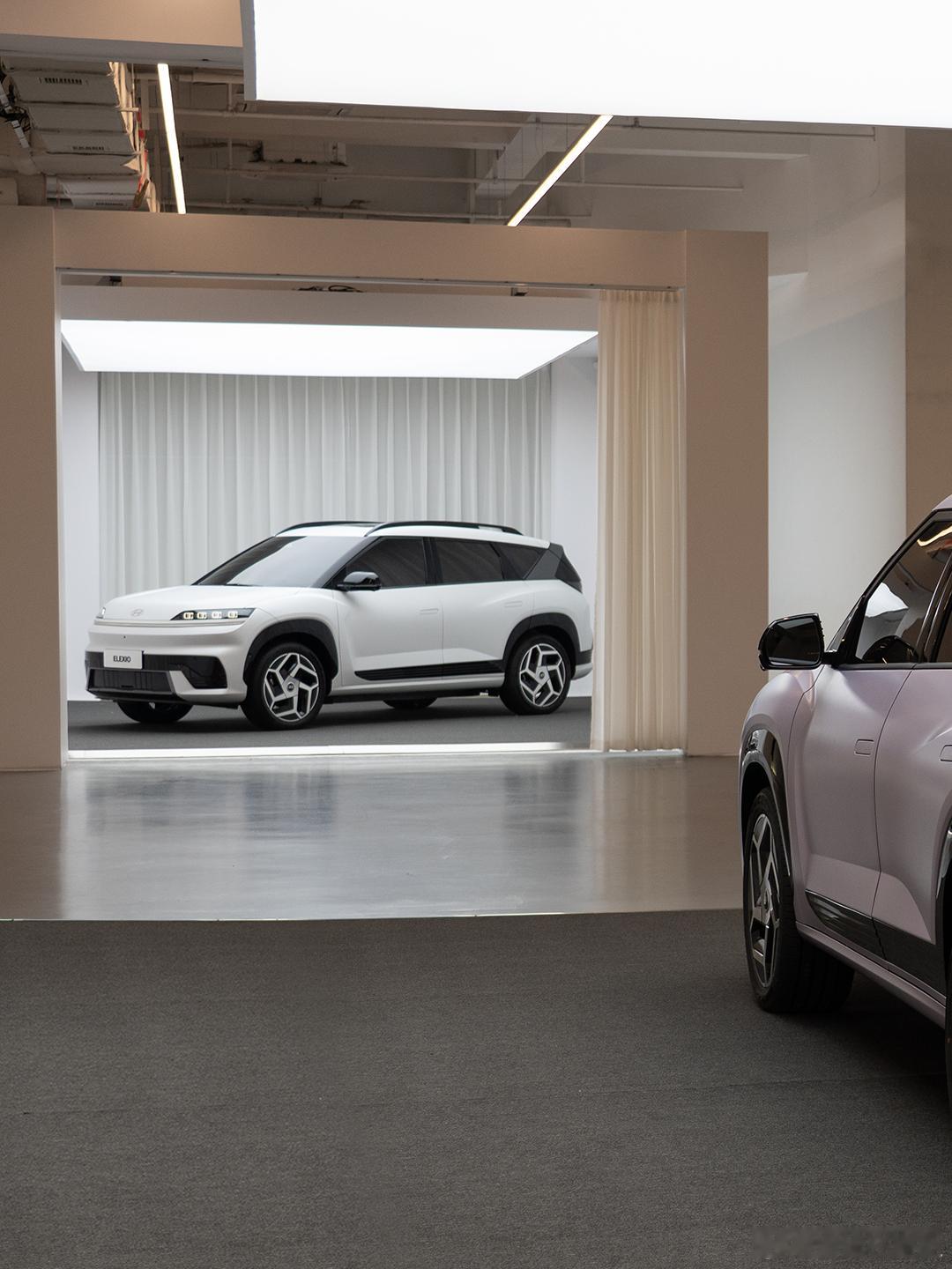 北京现代纯电全新SUV-ELEXIO好吧先把这个车名字十分不好记不好念放放目前