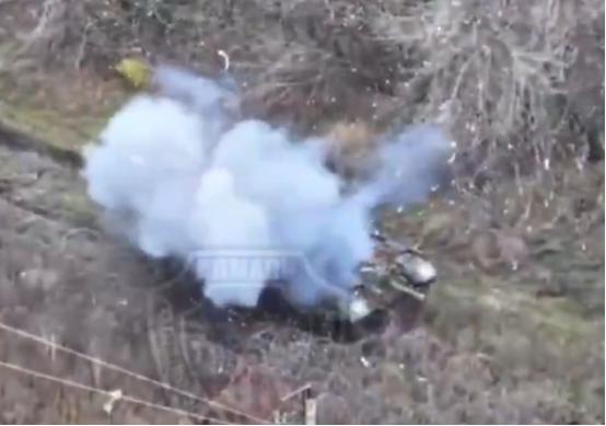 红军城上空布满密密麻麻的自杀无人机,俄军的最后通牒到了………红军城已经被封的密