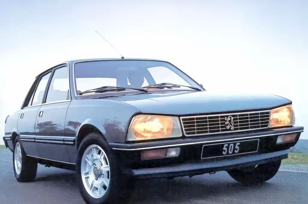 这车放到今天，技术和理念可能都算超前，可惜生不逢时。标致505，尤其是它的SX