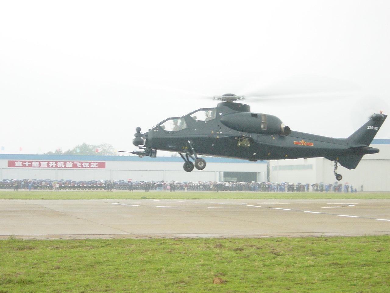 弹指一挥间，直-10武装直升机首飞已经23年了啊——2003年4月29日，我国