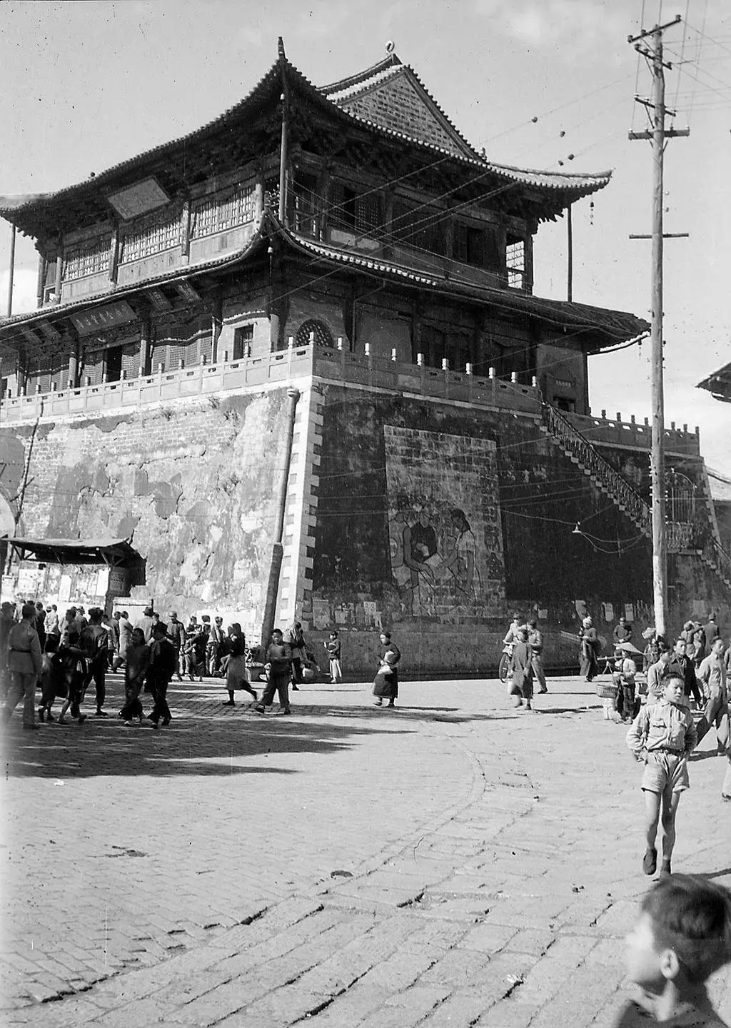 外国摄影师镜头里的中国时间:1943-1945年地点:云南昆明摄影:伯特·