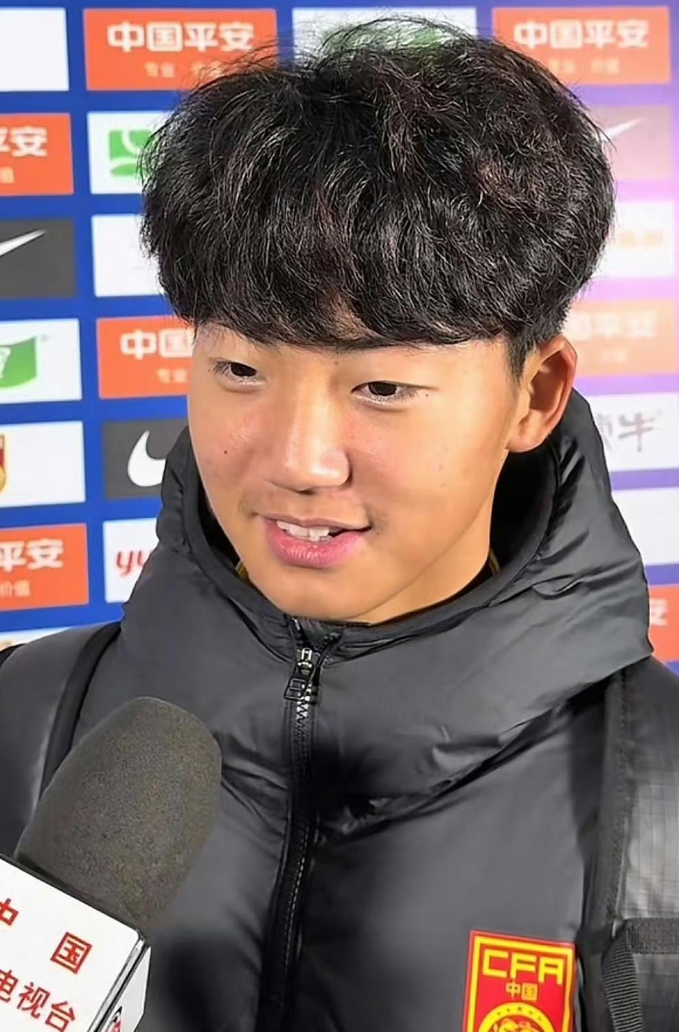 国少球员万项注册到昔日欧冠得主红星梯队，祝贺之余还是要提醒：王刚也去了本菲卡，林