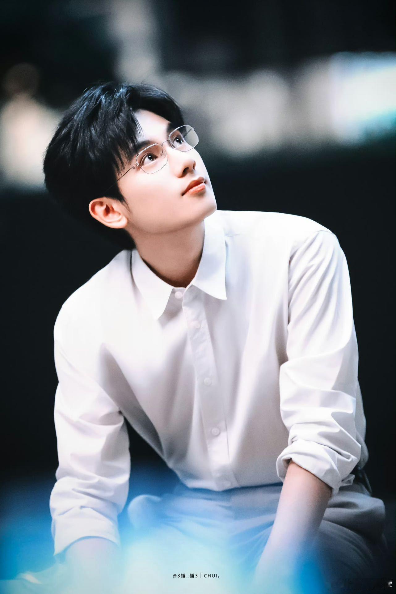 胡先煦哪有老公啊得不得不说，胡先煦最近演技大爆发，这个“轻熟男”形象好迷人，