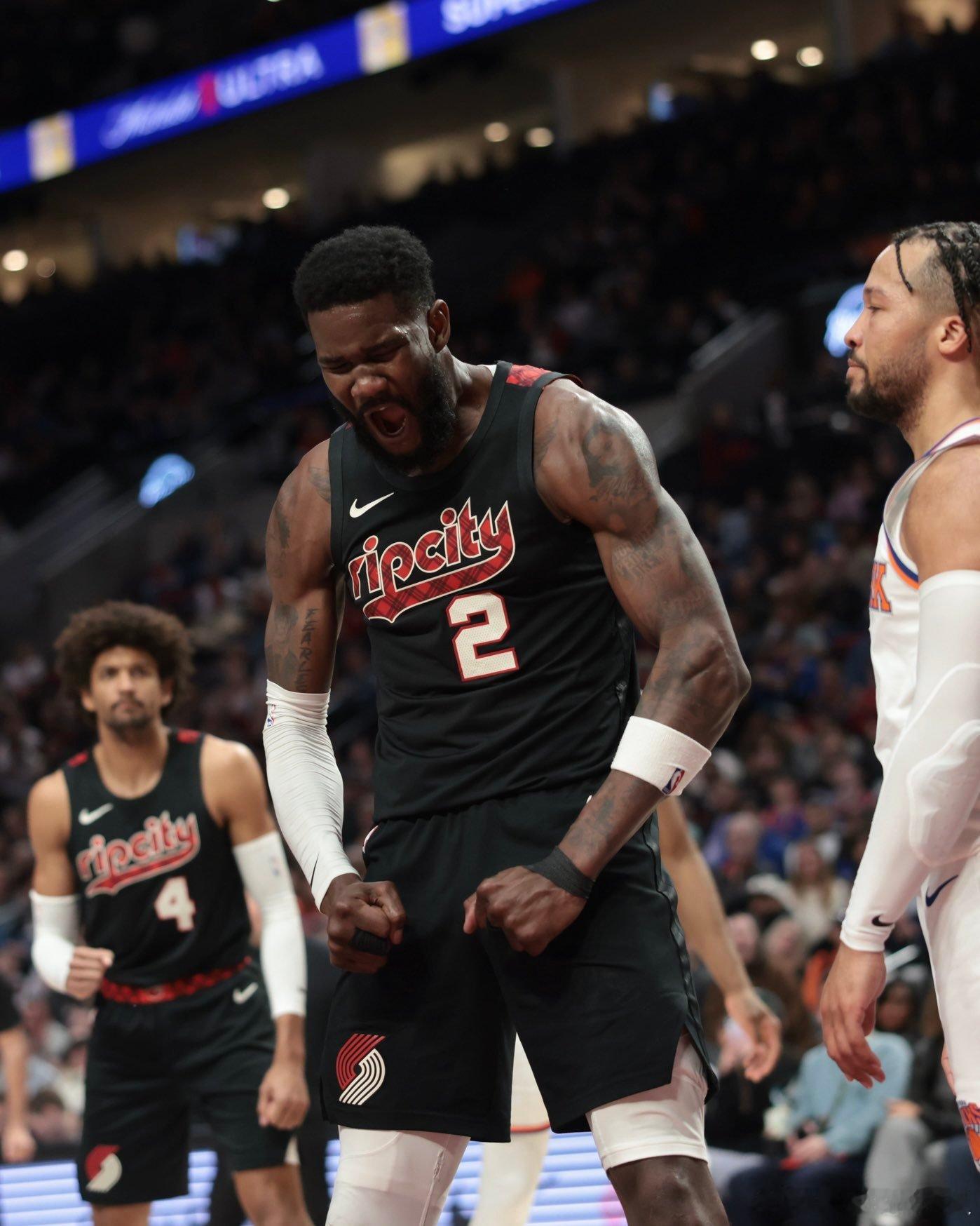 TheAthletic开拓者队记撰文，讲述艾顿买断内情。开拓者与艾顿分道扬镳一