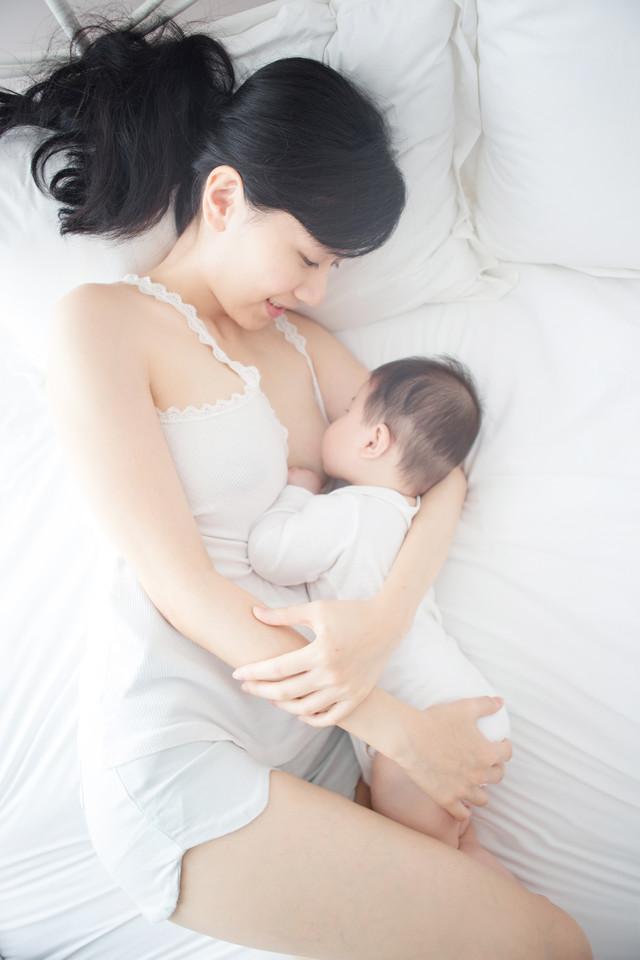 6个月宝宝竟忽然染上毒瘾, 全因婆婆做了这么一件“好事”