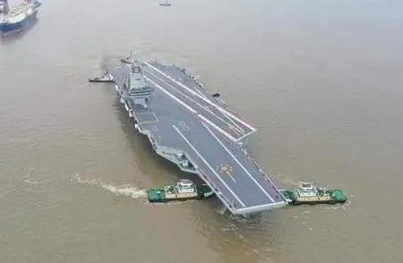 中国坐拥再多航母五代机也没用！戴旭早就点破了十分现实的难题：面对外部不断寻衅的势