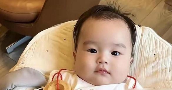 网友在直播间追着问马筱梅拼命生娃是不是图汪家财产，真把人给看笑了。汪家如今还有多少底子大家心里都有数