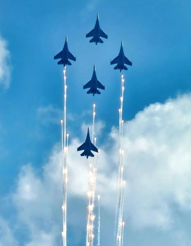 中日战争绝不会和俄乌战争一样克制，一旦开打就是不死不休的灭国之战。不可能打打停停