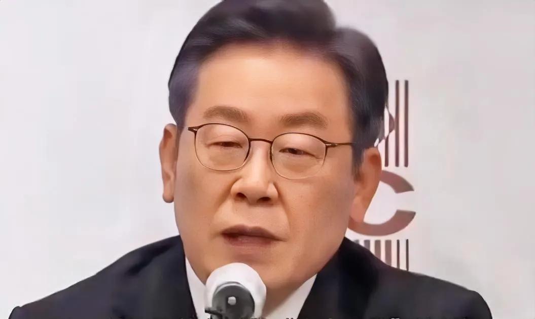 李在明有多聪明，和普京一样知道谁近谁远，演讲时飙中文，直接和我们套近乎，打算靠着