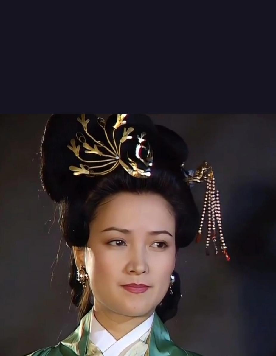 著名演员何晴的告别仪式为何选择不公开举行？这背后隐藏着怎样的深意？著名演员何晴