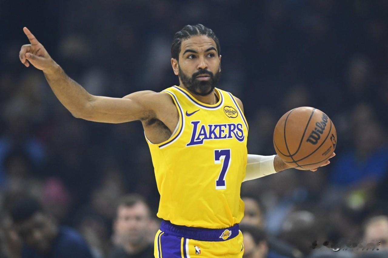 文森特还是挺幸运的，与湖人签约的3年3300万美元合同基本都拿到手了才被交易走！