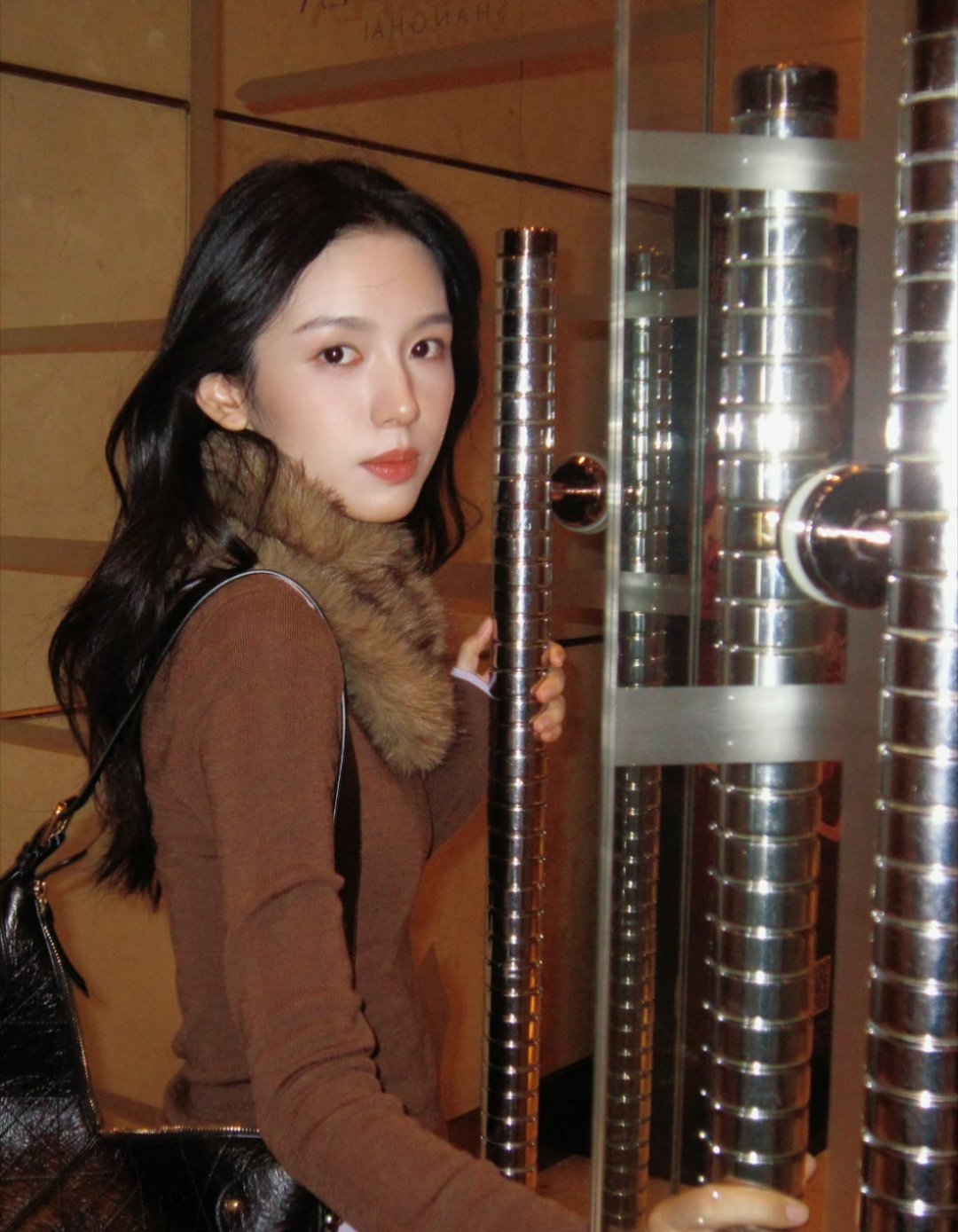 周也注意保暖呀，冬天了该穿暖和一点啦