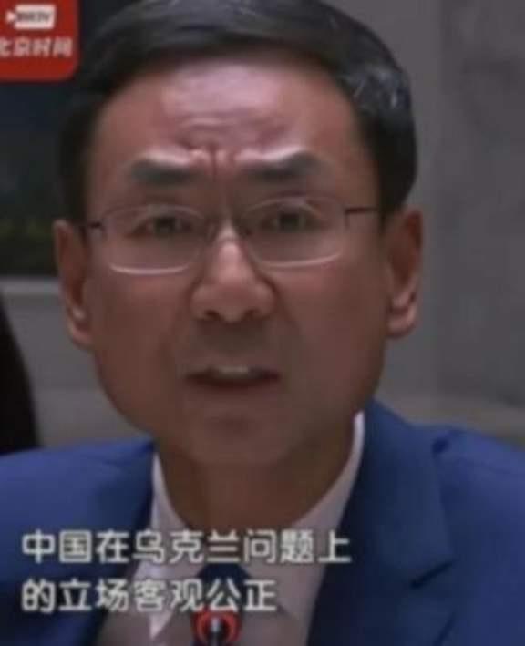 很多人以为，中国不军援俄罗斯，是怕了西方的制裁，错了！真相是，9·3阅兵之后，西