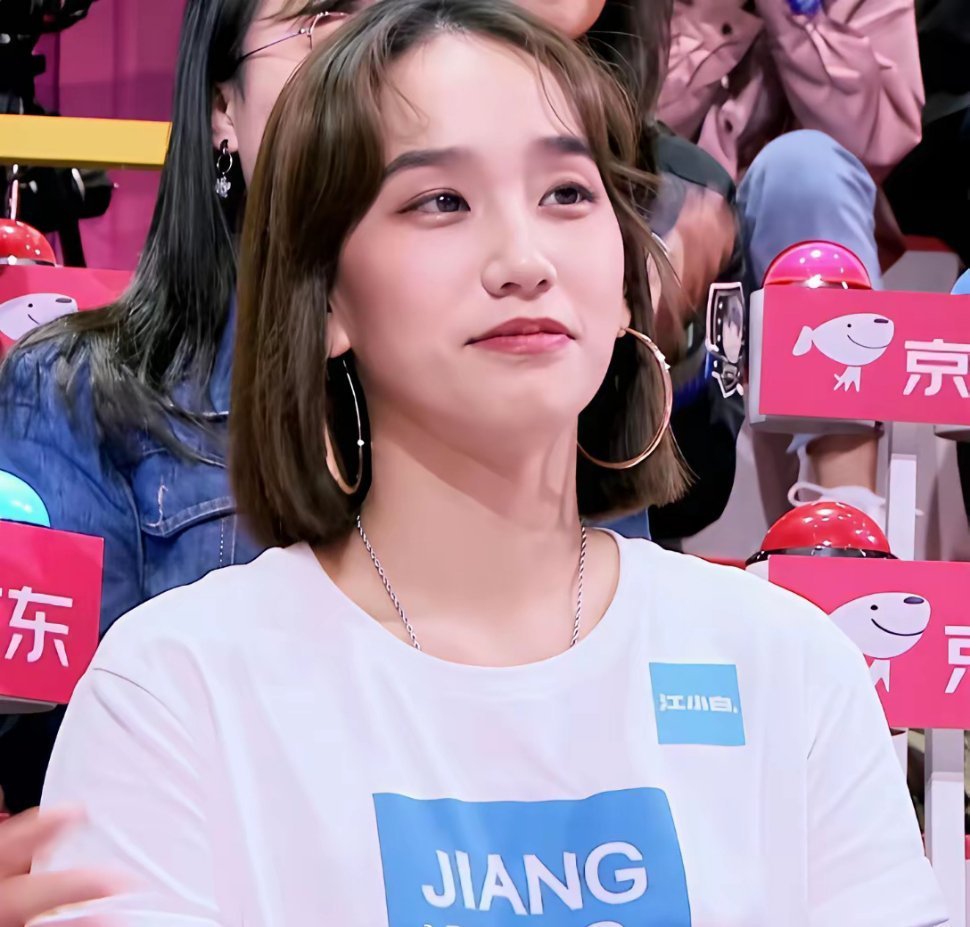 原来何美延还上过奇葩说，她再见爱人上的抠字眼功力就是在这里深造的吗