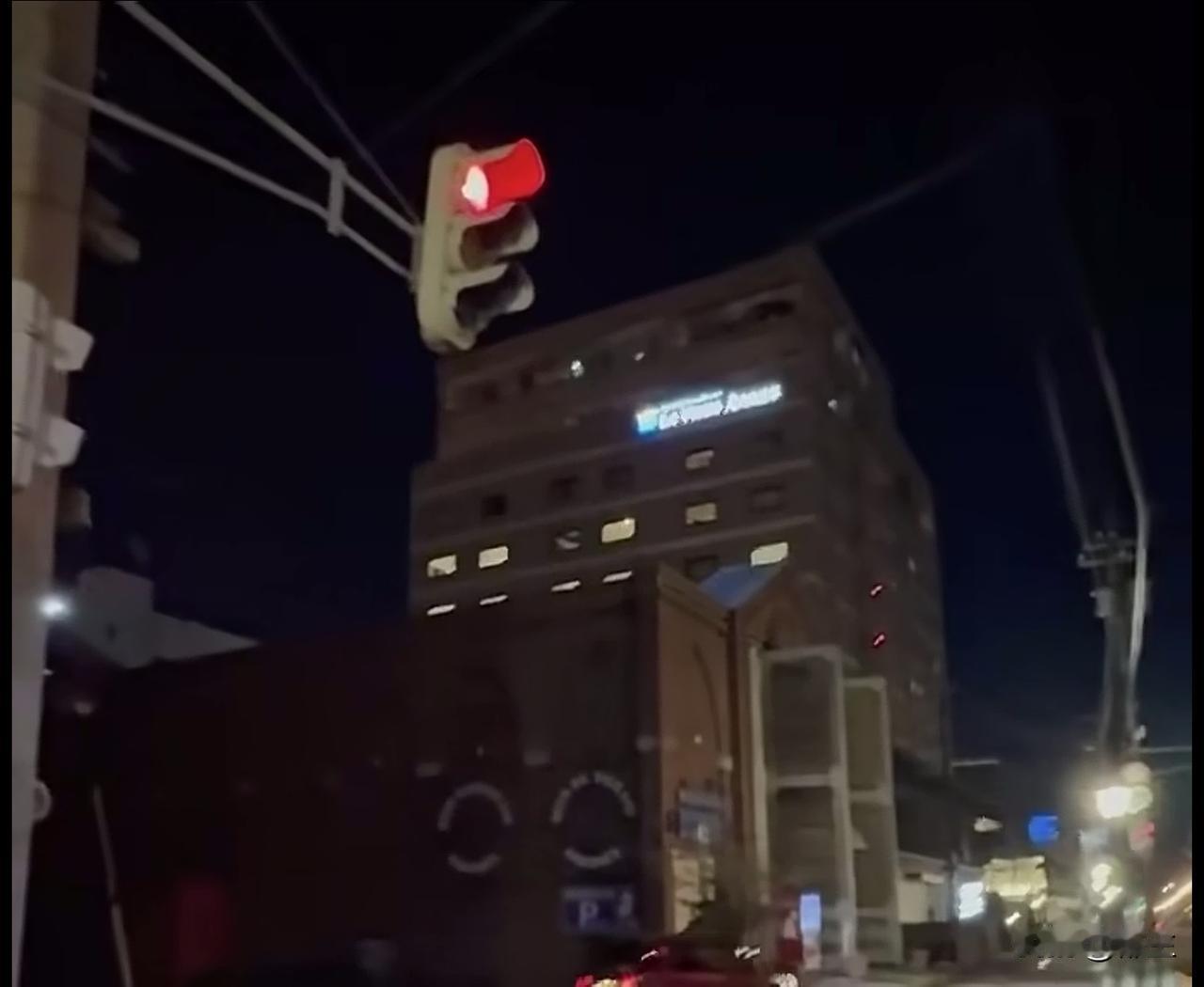 “台湾有事”，“就是日本有事”。这下台湾没事，日本倒有事了！先是7.5级强烈