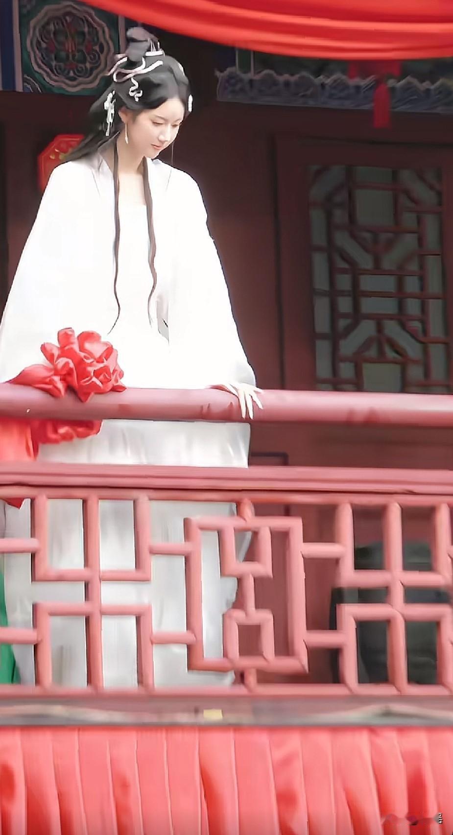 年代没生对在古代，至少是个妃子嘛[捂脸哭]