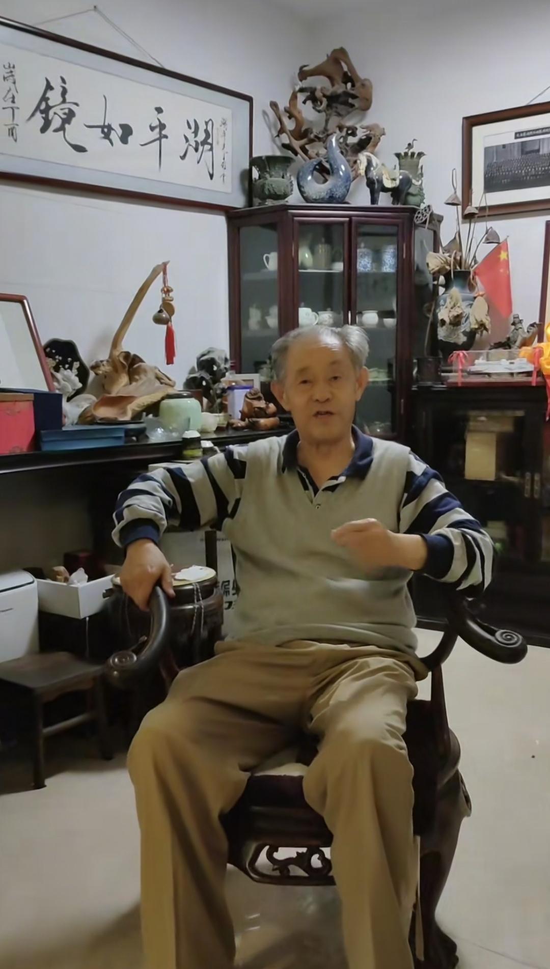 许院长祖籍是湖南平江县人，对老家人来说，那也是一种荣耀，老家人在2024年专门去