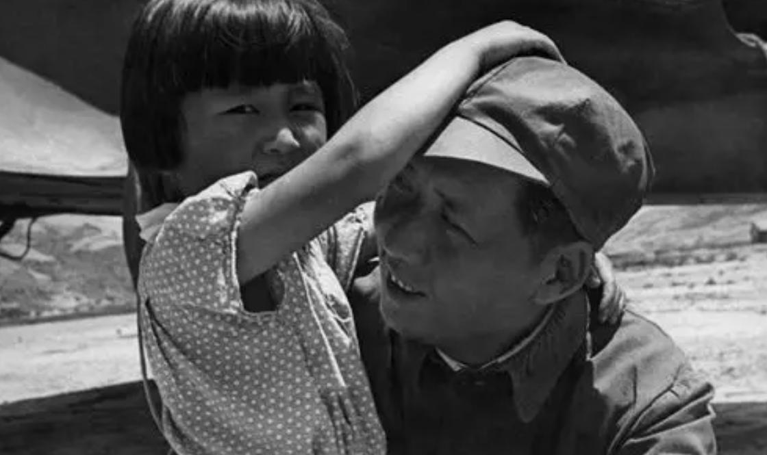 毛主席的小女李讷，44岁时携丈夫回韶山，了却毛主席的临终遗愿“1984年8月6