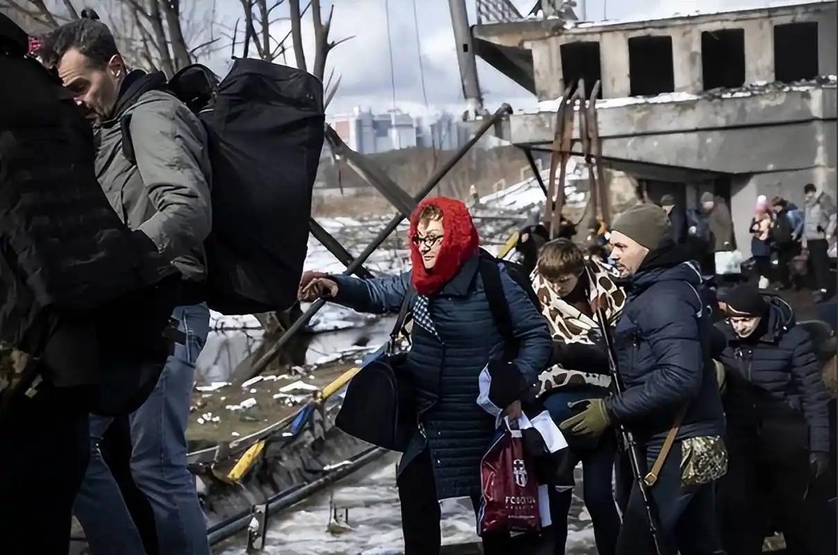 人民选择了反俄仇俄的泽连斯基，人民就必须接受泽连斯基给他们带来的一切，没有谁是冤