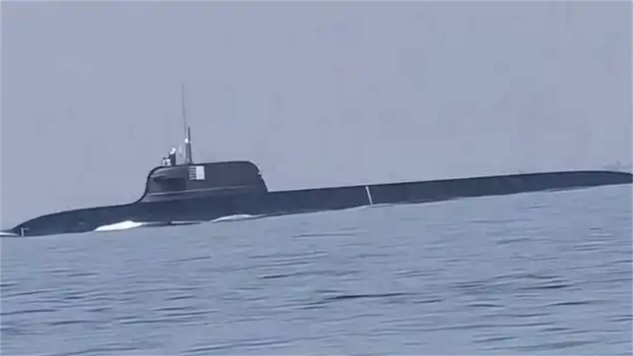 一举超过俄罗斯，中国核潜艇又有大动静？美国水下霸权不保当外界还在关注中国水面