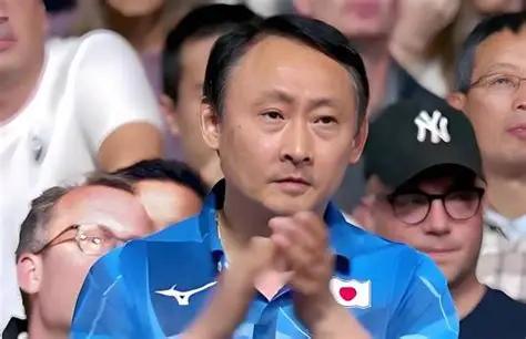 被日本乒协推到风口浪尖的张本宇，在网络流传故事里，他被吊销教练资格、禁止进入国家