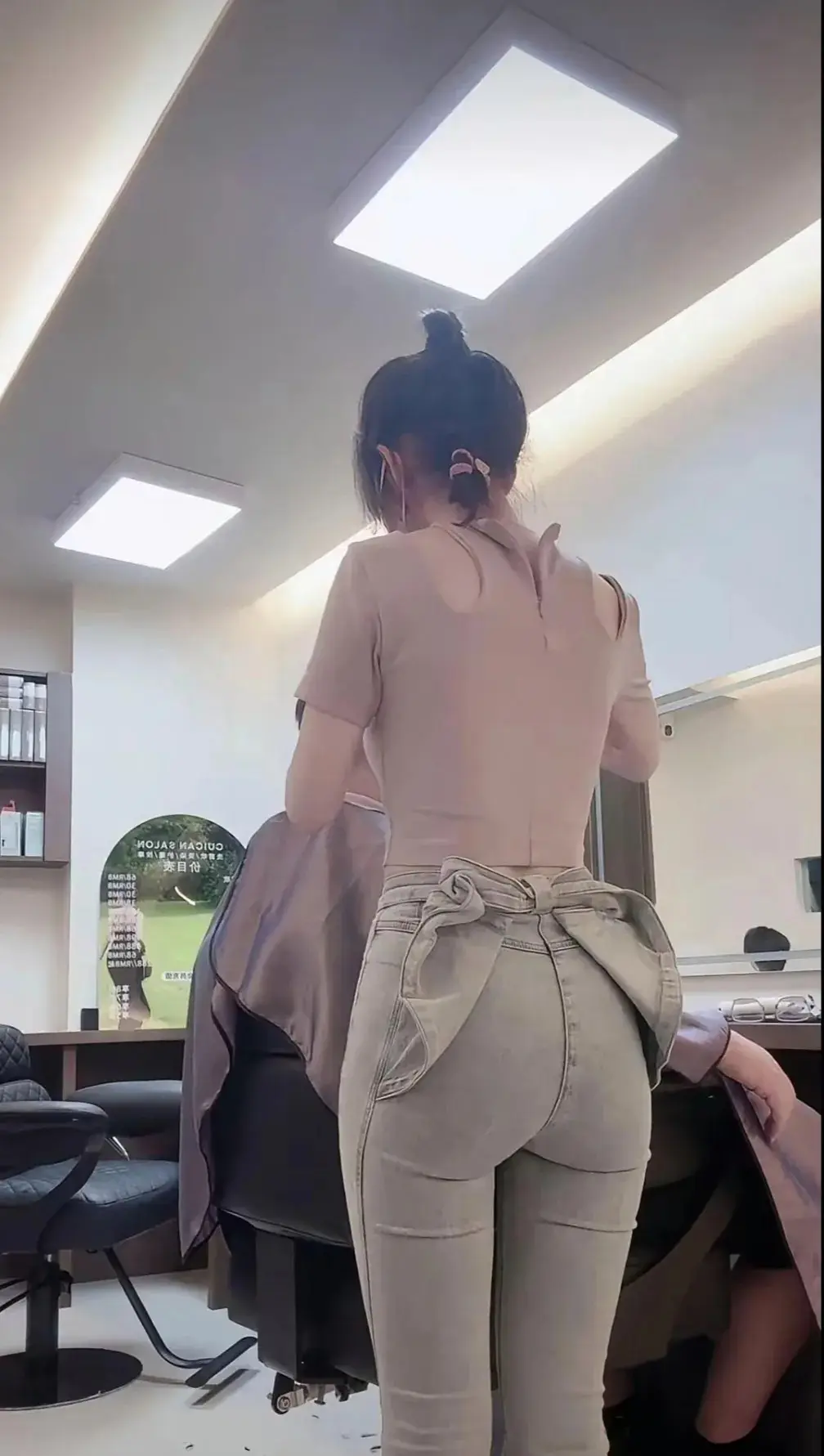 这就是这个理发店爆火的原因
