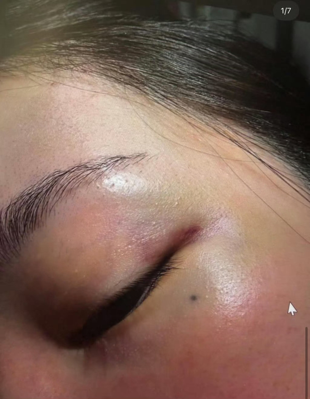 被爆猥亵女主播的知名女团成员哥哥又爆出家暴，其中最让人气愤的部分曝金智秀的哥哥