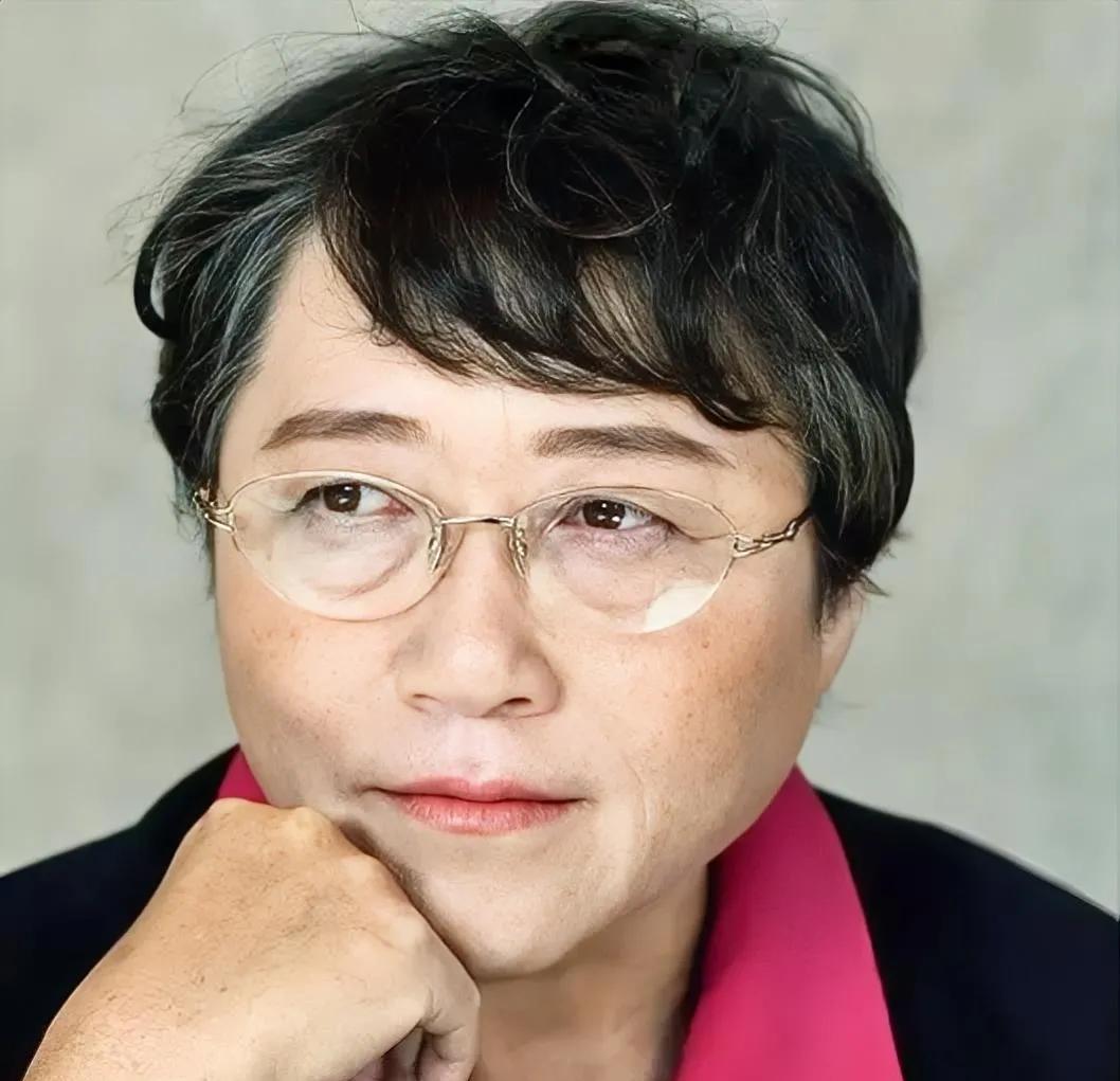 性学专家李银河说：“一个男人最了不起的表现，就是不喜欢女人，不是他真的不需要女