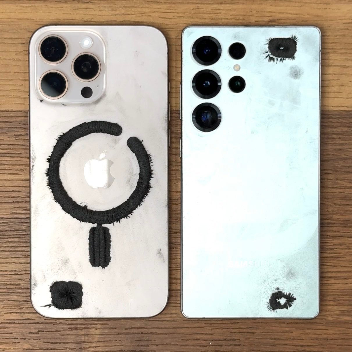 iPhone16ProMax与三星S25Ultra的磁吸对比​​​