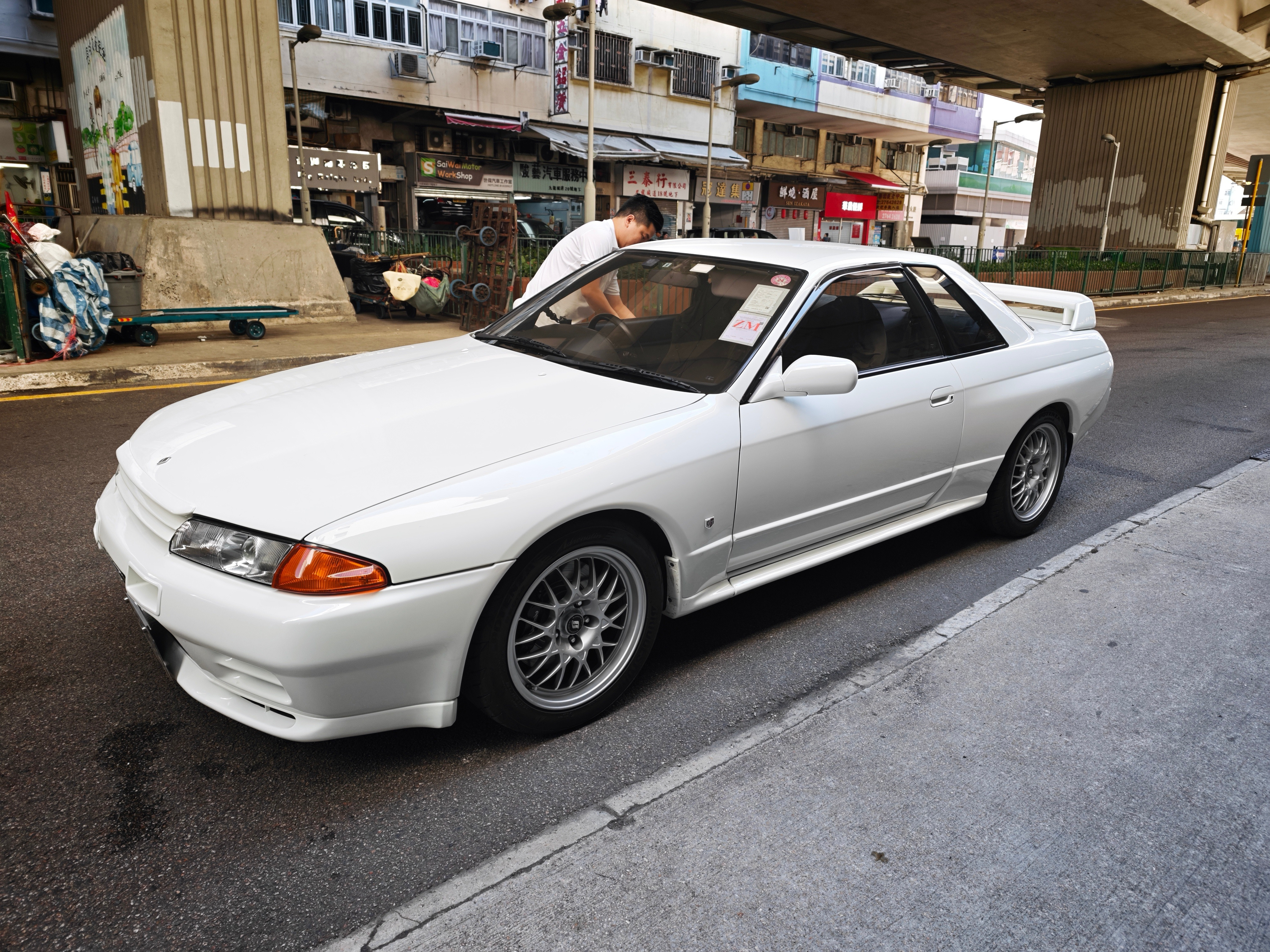 今天开R32回香港，做一年一度的验车+买保险和牌费。大家猜猜全套下来要多少钱？