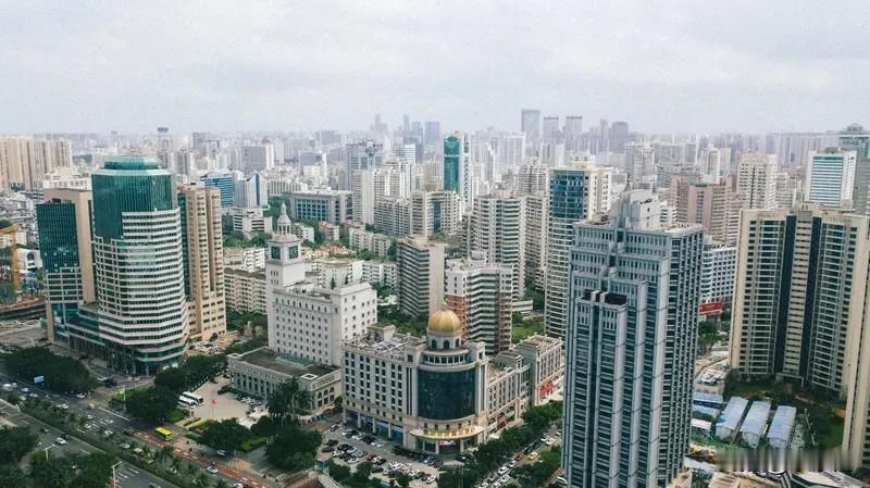 海口楼市：海口楼市从1月3日到8月6日，各大区域房价持续下行，几乎没有板块能