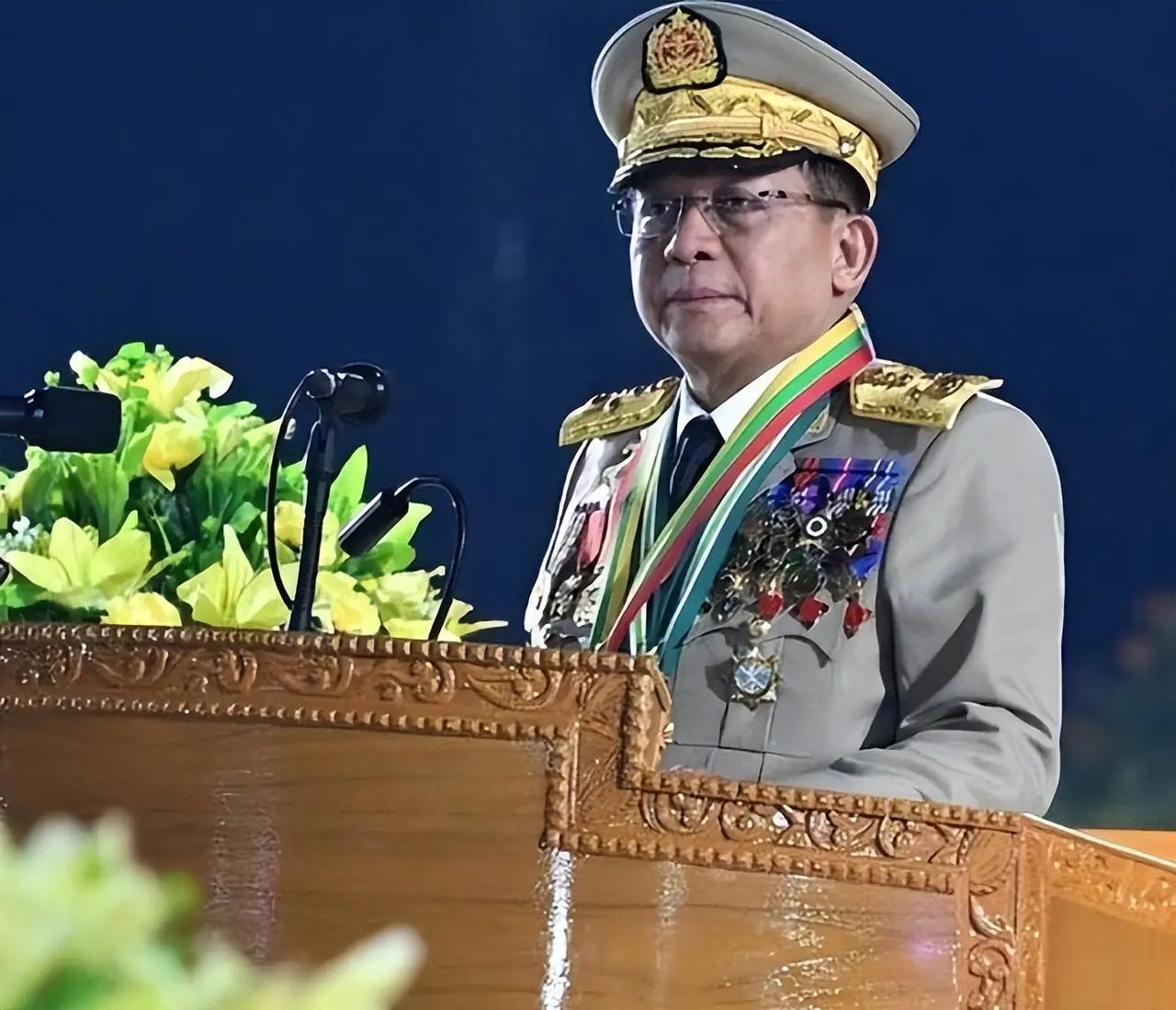 一个被西方围堵了好几年的国家领导人，突然之间又是出访印度，又是受邀来中国，前后脚