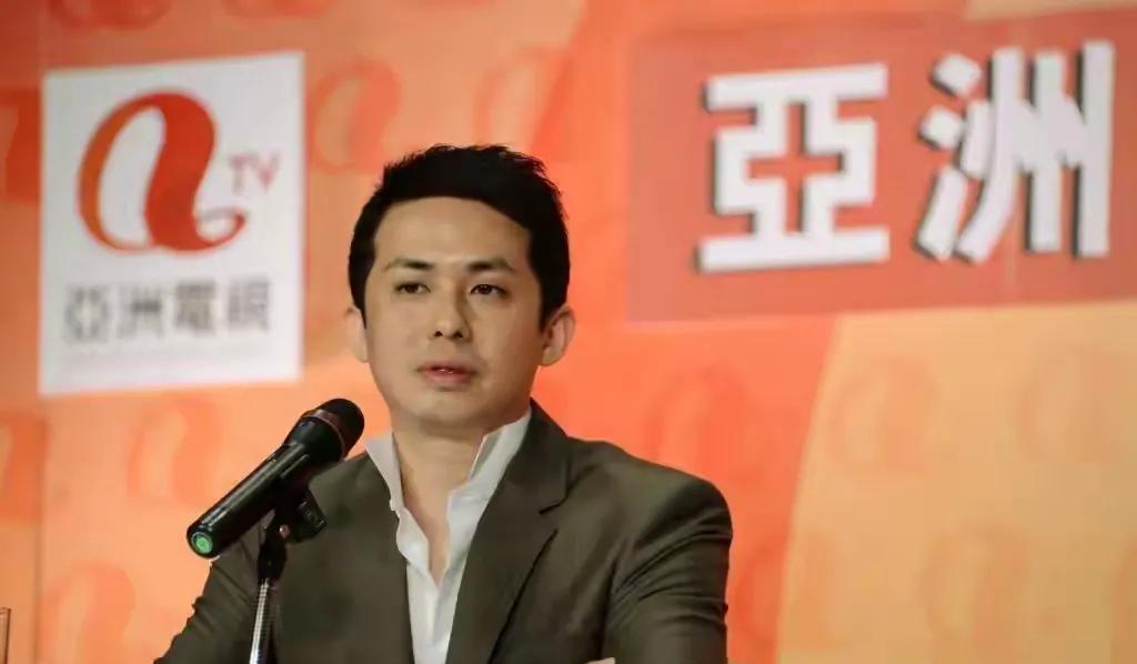 盛品儒去世，享年48岁。妻子蔡一凤就是向赵薇前夫公开追债的女强人。他是近代大买